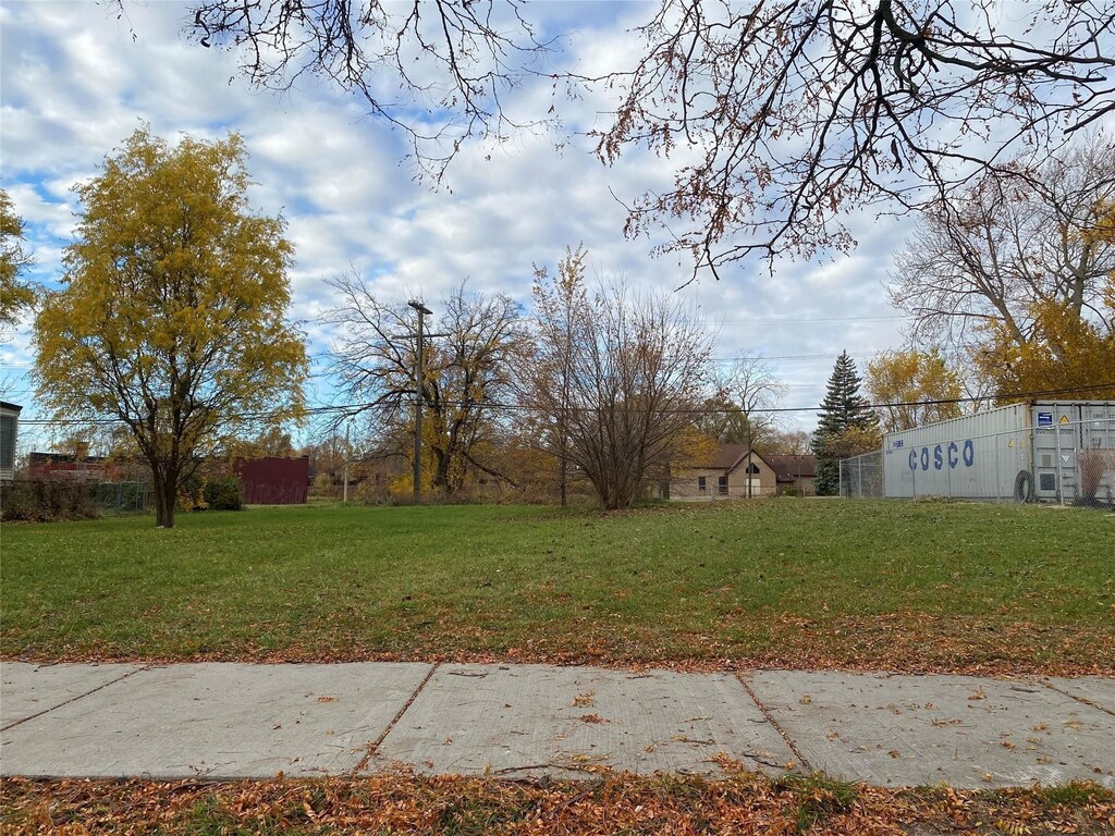 1777 Canton St, Detroit, MI 48207 - photo 1