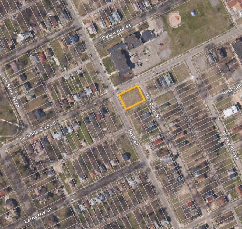 2105 S La Salle, Detroit, MI 48206 - photo 2