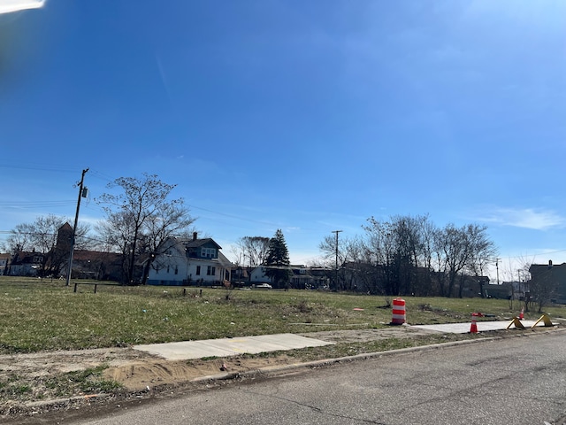 13242 Buffalo St, Hamtramck, MI 48212