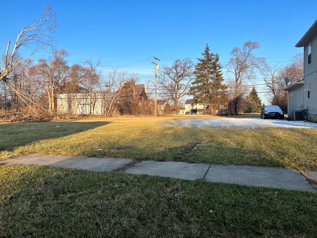 3556 15th St, Detroit, MI 48208 - photo 1