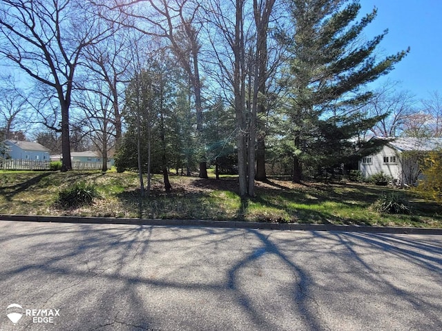 E Park St, Caseville, MI 48725 - photo 1