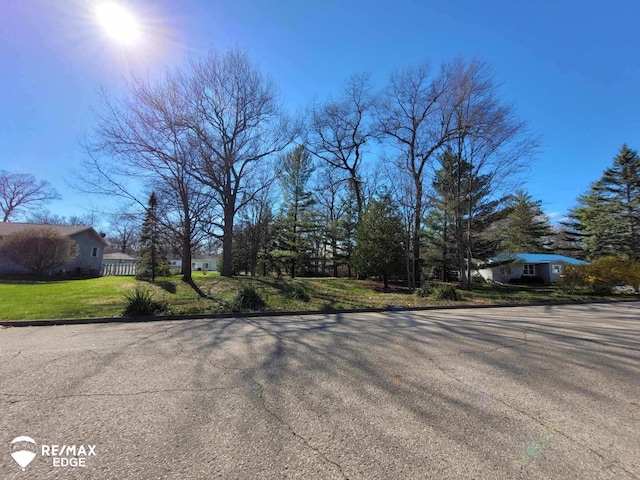 E Park St, Caseville, MI 48725 - photo 2