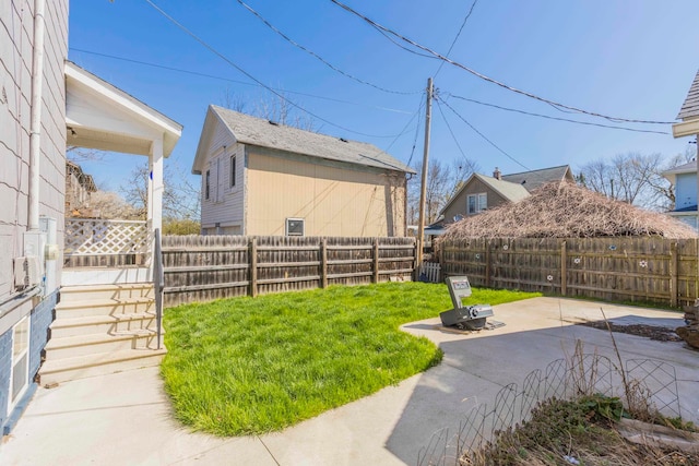 view of yard with a patio area