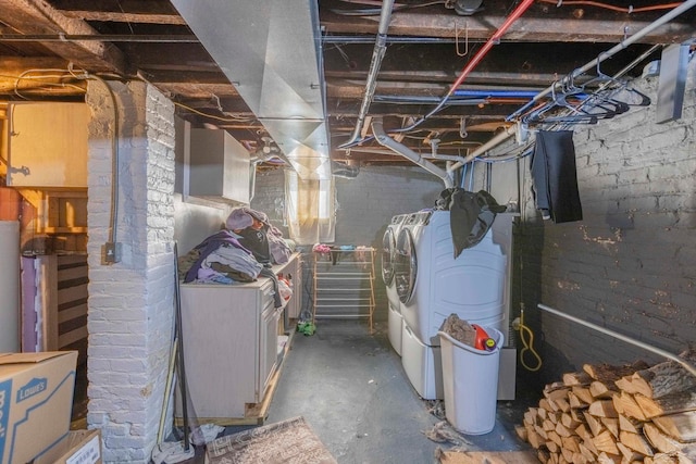 basement featuring separate washer and dryer