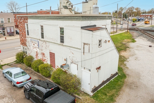 view of property exterior