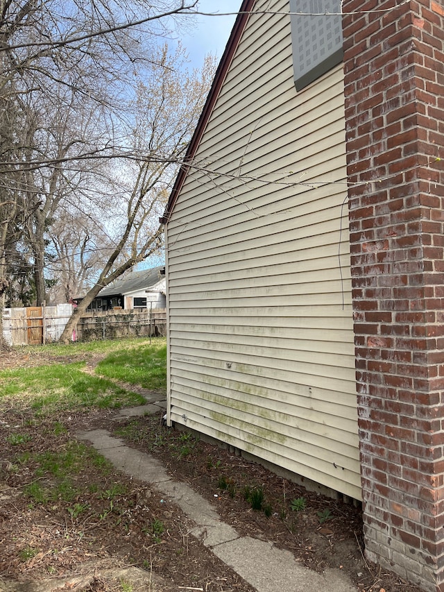18109 Cornwall St, Detroit, MI 48224 - view of side of home