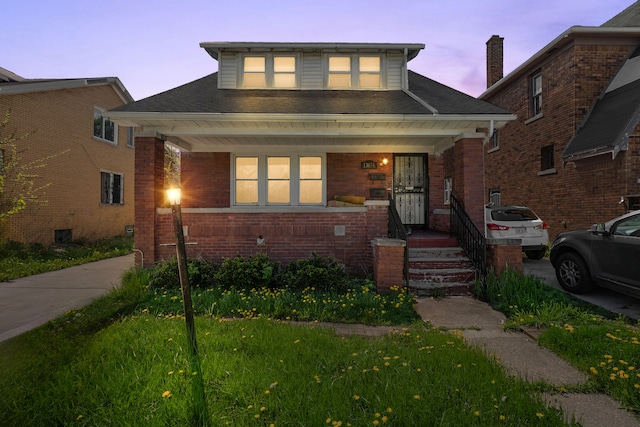 view of front of property featuring a porch