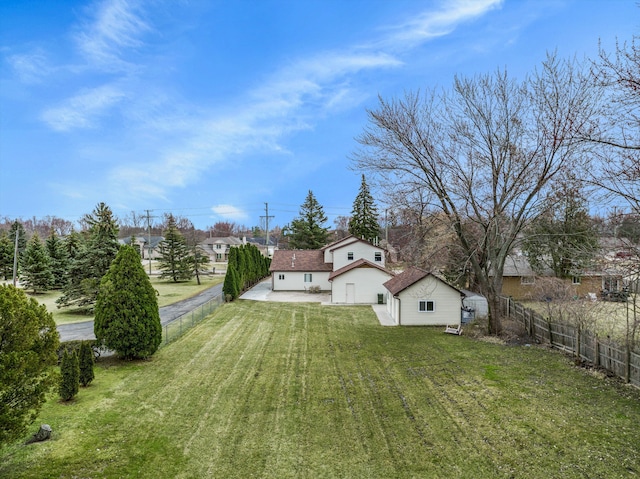 view of yard featuring a patio