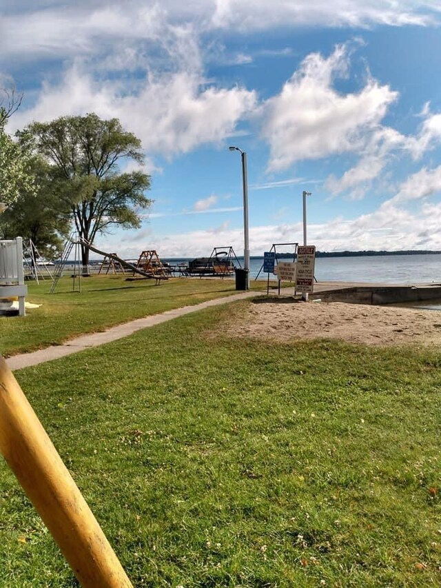 10360 W Shore Dr, Houghton Lake, MI 48629 - photo 18