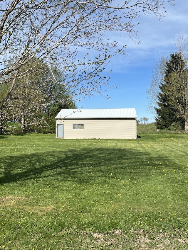 Listing photo 3 for 6241 Barnes Rd, Brown City MI 48416