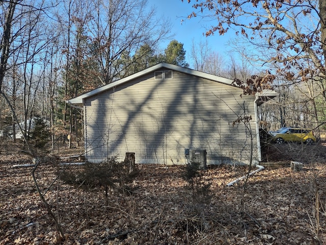 view of home's exterior