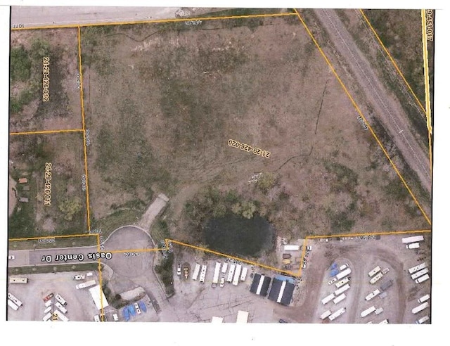59121 Oasis Center Dr, South Lyon, MI 48178