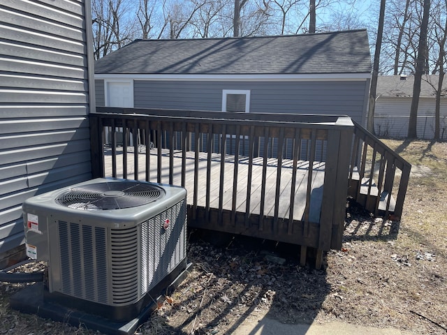 deck with central AC unit