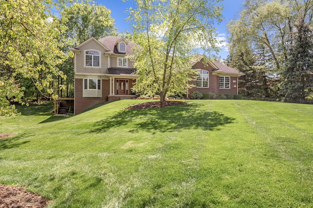 view of front of house featuring a front yard