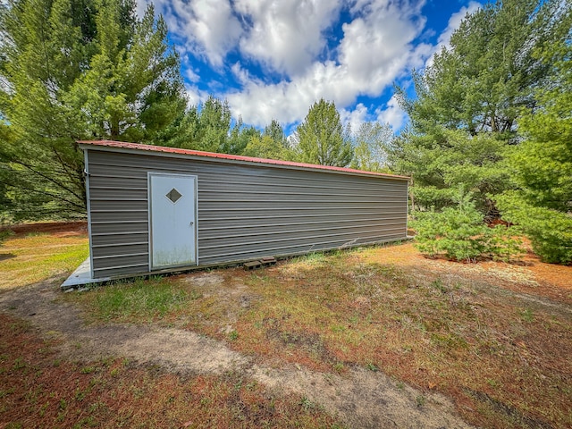 view of outdoor structure