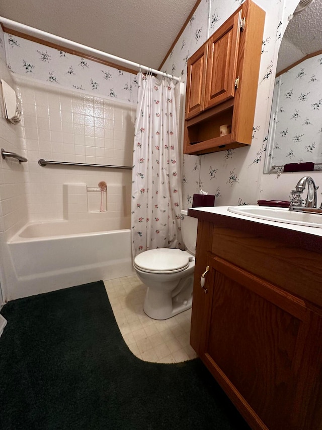 full bathroom with shower / tub combo with curtain, vanity, a textured ceiling, and toilet