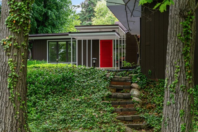 3586 E Huron River Dr, Ann Arbor, MI 48104 - view of doorway to property