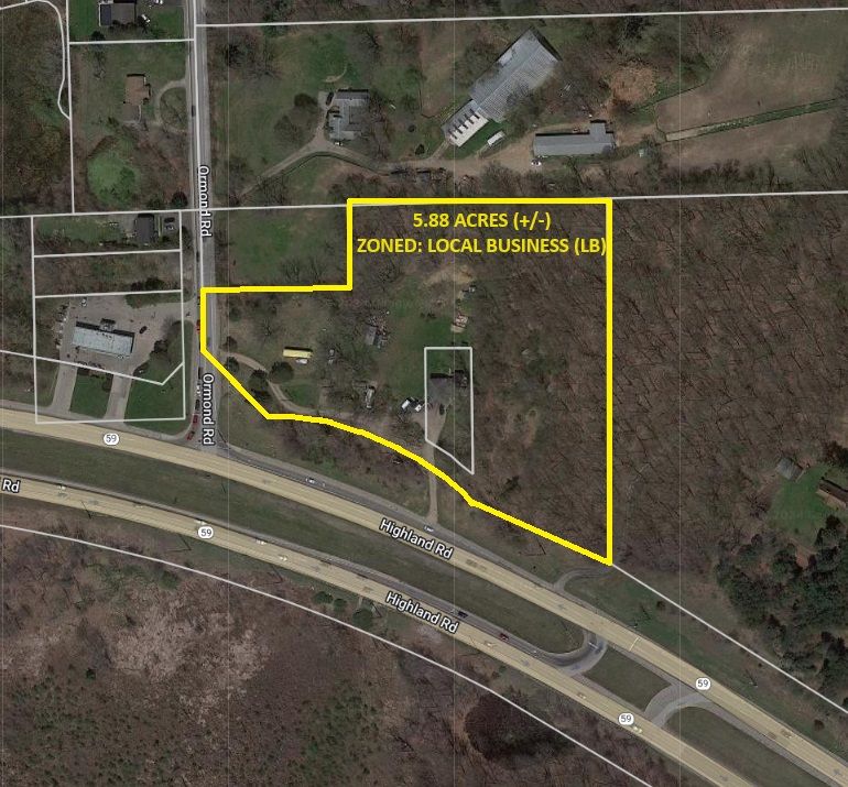 1412 Ormond Rd, White Lake, MI 48383