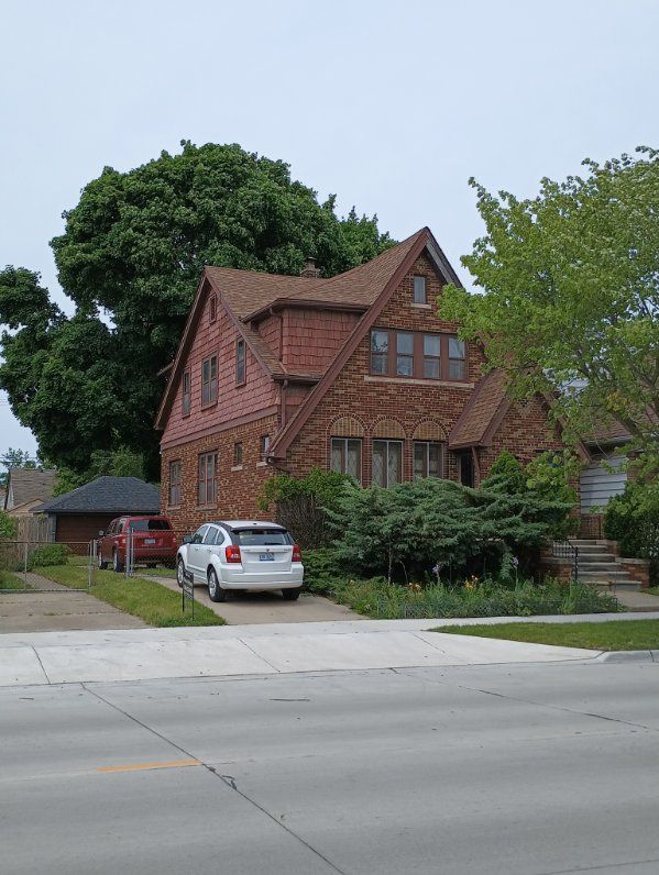 view of front facade