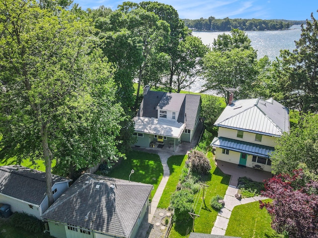 bird's eye view featuring a water view