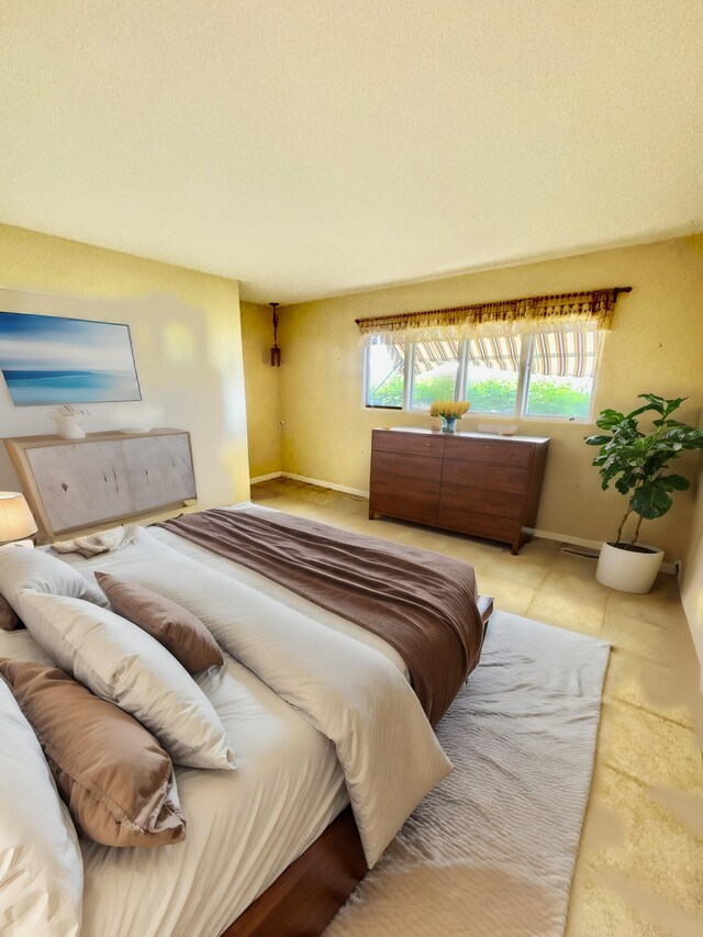 7206 Beechwood Cir, Watervliet, MI 49098 - bedroom featuring baseboards
