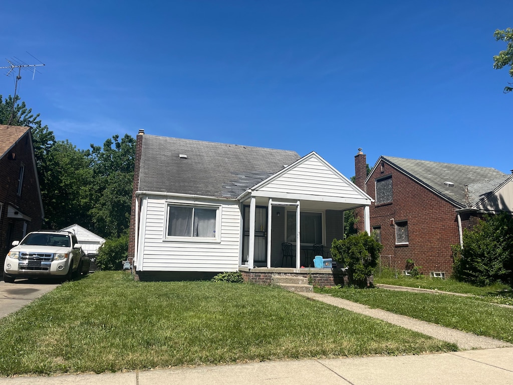 19211 Alcoy St, Detroit, MI 48205 - photo 1