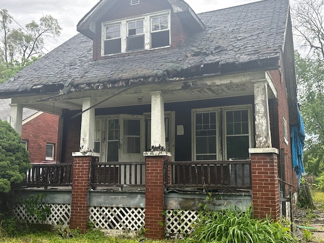 9956 Forrer St, Detroit, MI 48227 - view of front of house featuring covered porch