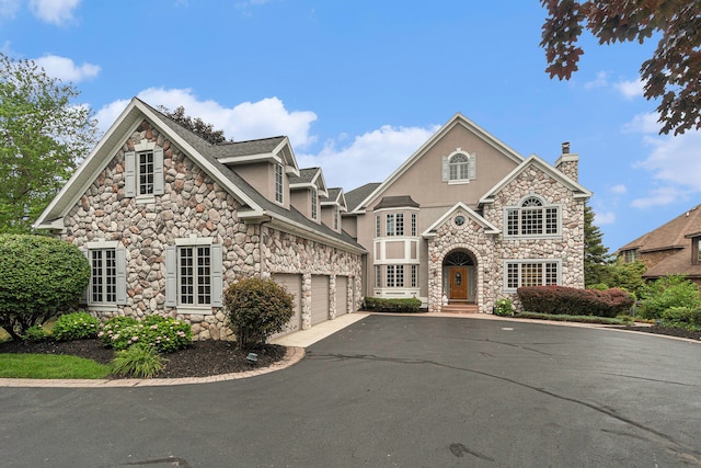 view of front facade featuring a garage