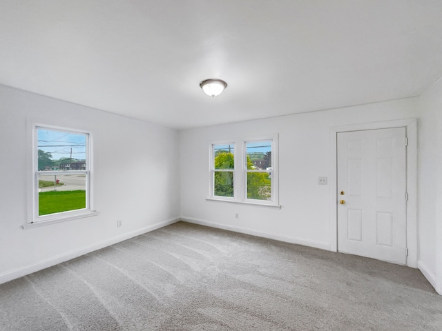 30430 Utica Rd, Roseville, MI 48066 - carpeted empty room featuring baseboards