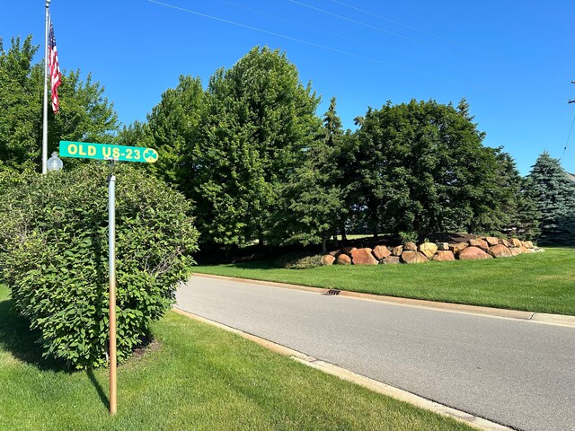 20 Tipperary Trl, Fenton, MI 48430