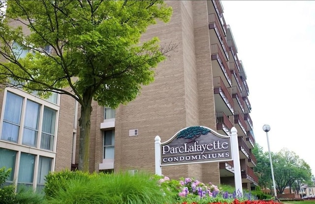 1941 Orleans St Unit 82, Detroit MI, 48207, 2 bedrooms, 2 baths condo for sale