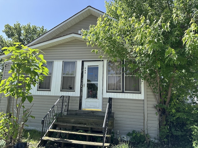 696 Highland Ave, Benton Harbor, MI 49022 - view of front of property