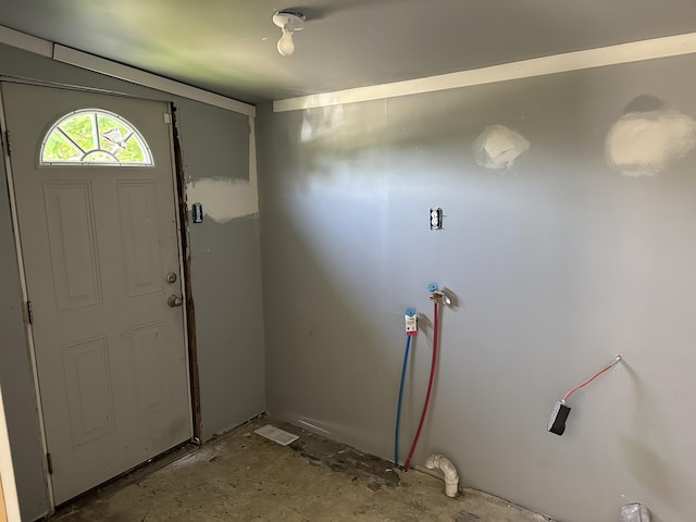 696 Highland Ave, Benton Harbor, MI 49022 - view of foyer