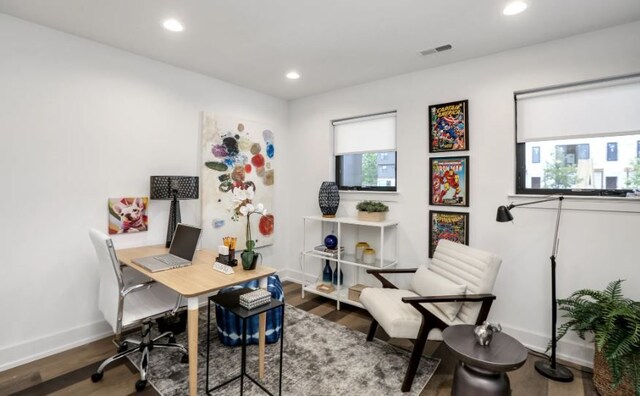 office with hardwood / wood-style floors