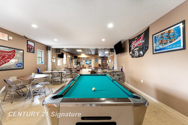 playroom with pool table