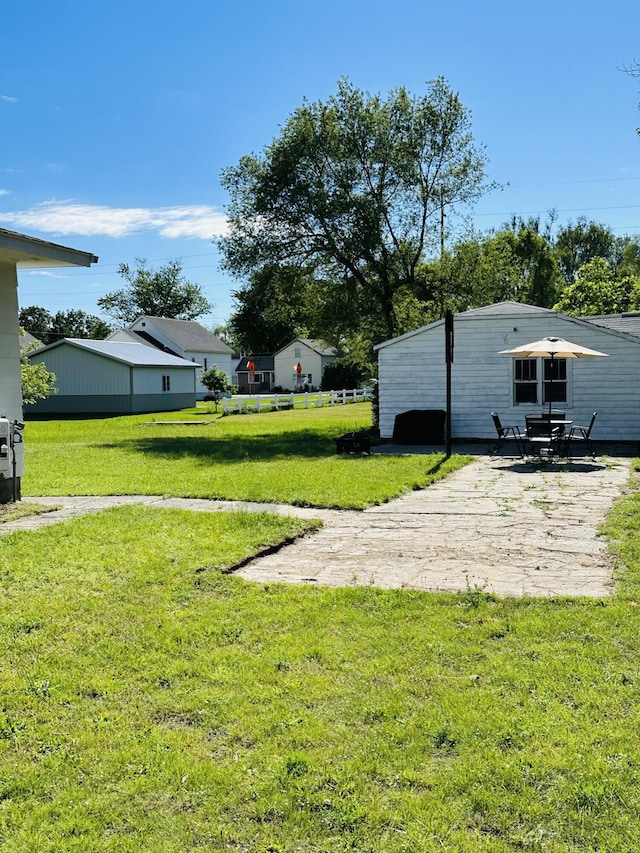 view of yard with a patio area