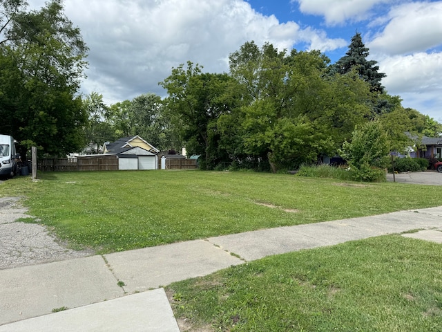 104 W Walton Blvd, Pontiac, MI 48340