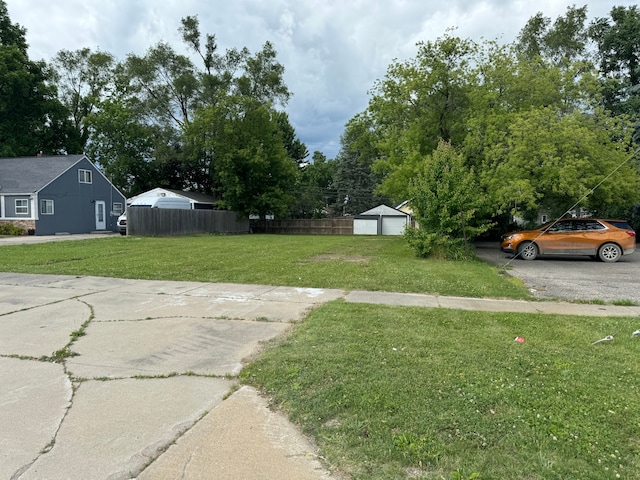104 W Walton Blvd, Pontiac, MI 48340