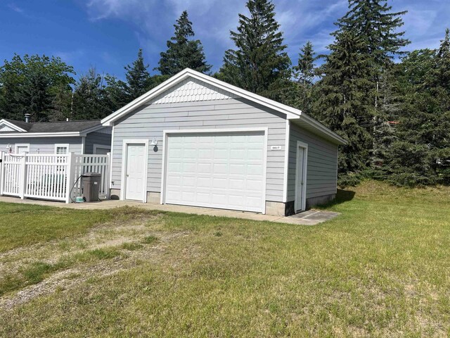 2817 W Shore Dr, Central Lake, MI 49622