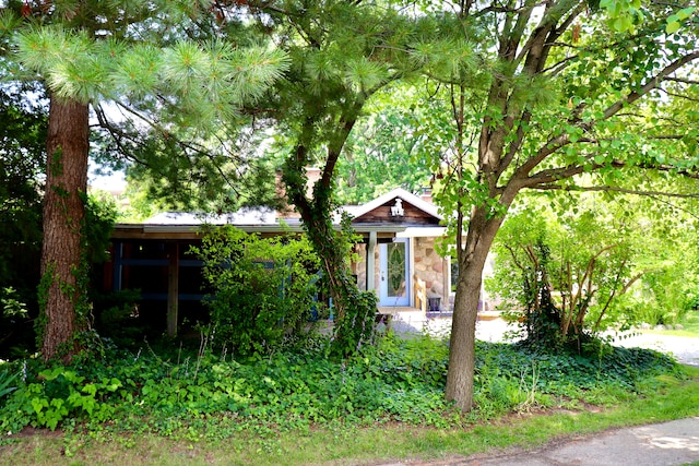 view of obstructed view of property