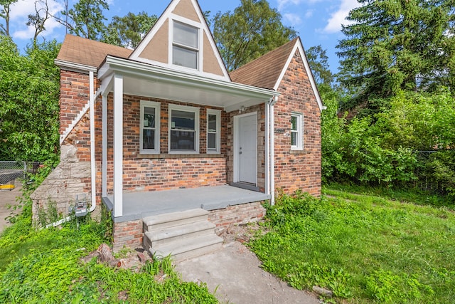 view of front facade featuring covered porch