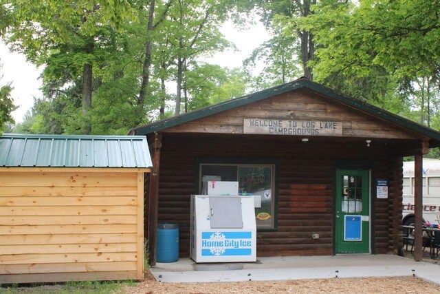 109 Fourth St, Kalkaska, MI 49646