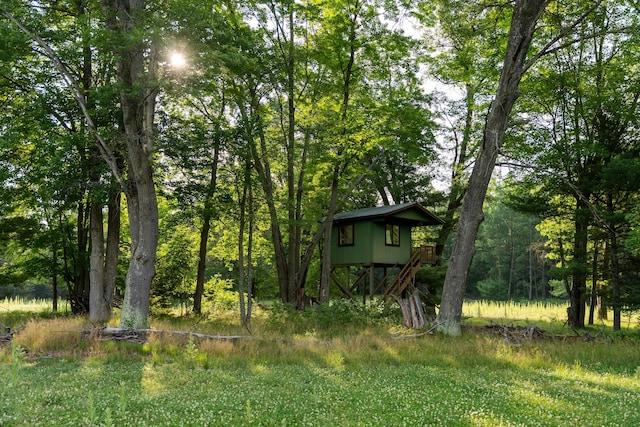 404 Barry Dr, Alger, MI 48610