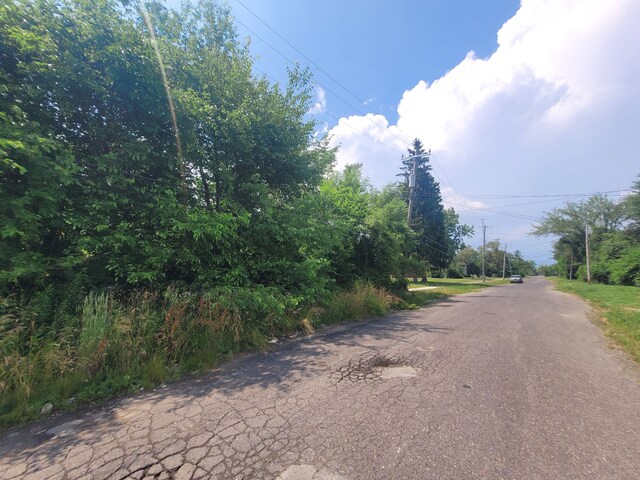 9585 Iris St, Detroit, MI 48227