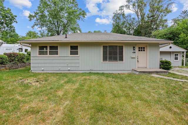 view of front of house featuring a front yard