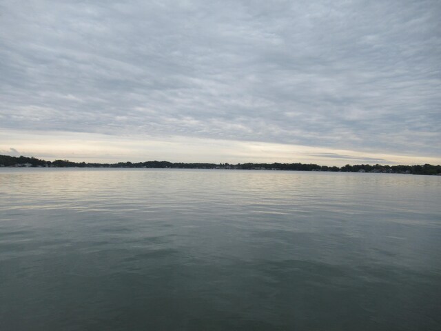 21945 Howell Dr, Cassopolis, MI 49031 - water view