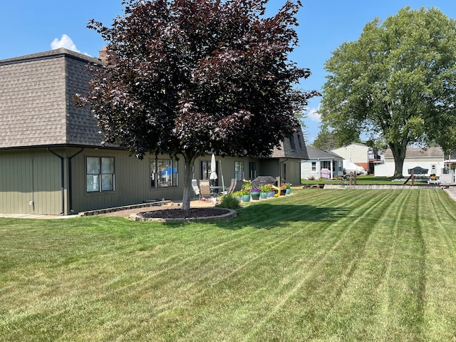 46070 Edgewater Dr, Chesterfield, MI 48047 - view of green lawn