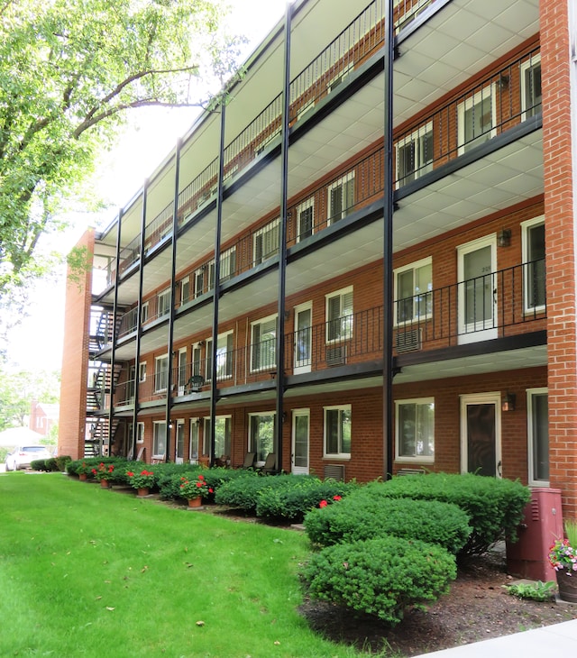 view of building exterior