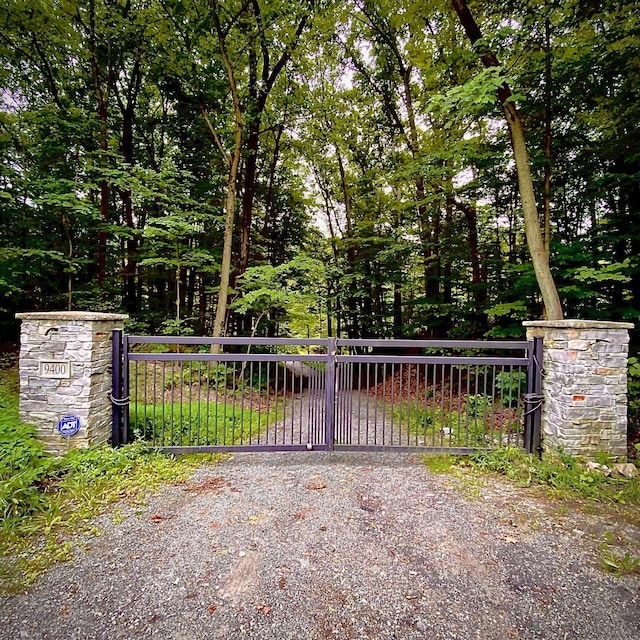 9400 Kruger Rd, Union Pier, MI 49129 - view of gate