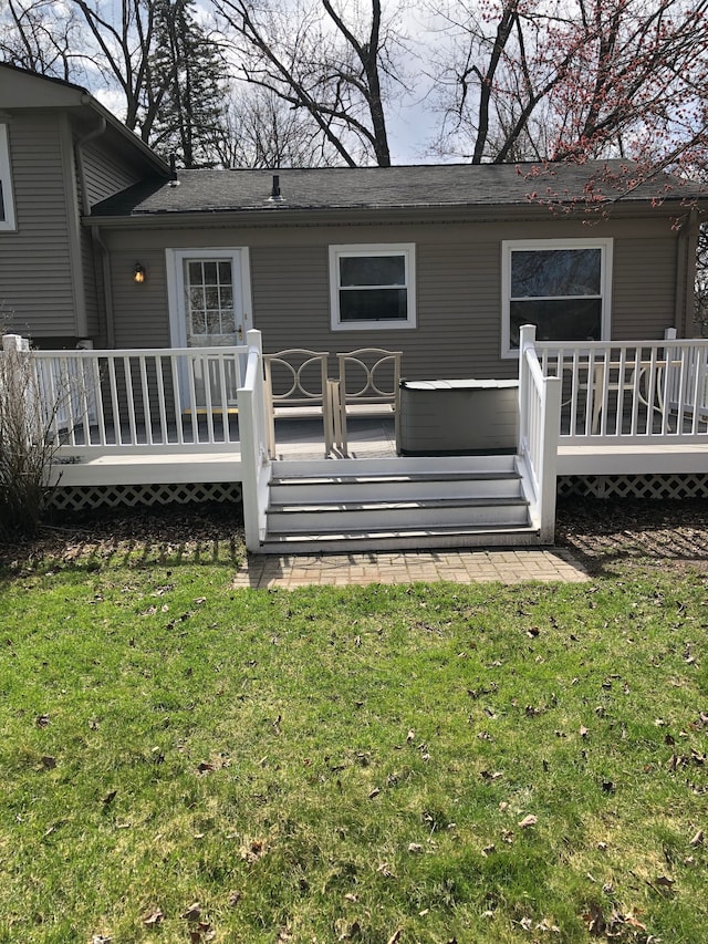 5510 Berkley Dr, Waterford, MI 48327 - rear view of house featuring a wooden deck and a yard